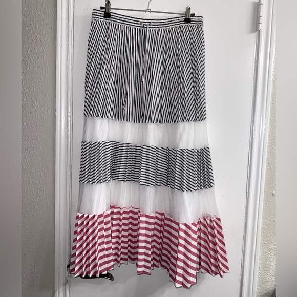 CLUB MONACO Pleated Midi Skirt size M - Picture 10 of 10